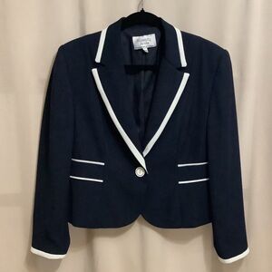 Vintage Ingenuity Petite cropped nautical look blazer